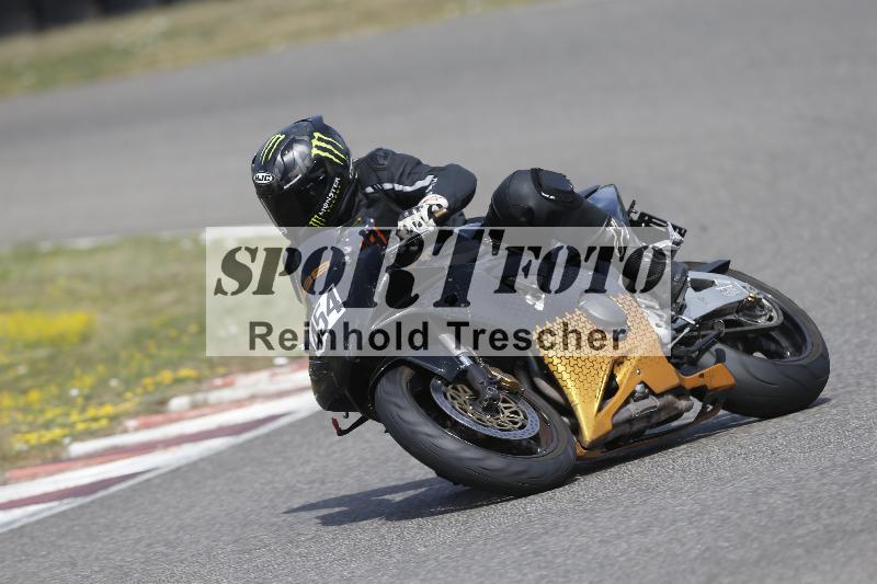 /37 09.08.2026  Pluess Motosport ADR/Einsteiger/454